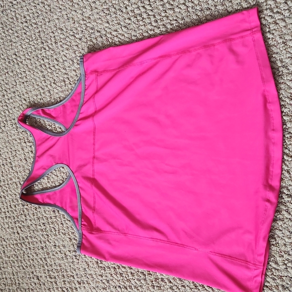 Lot: Pink and Purple Workout tops - Picture 5 of 7